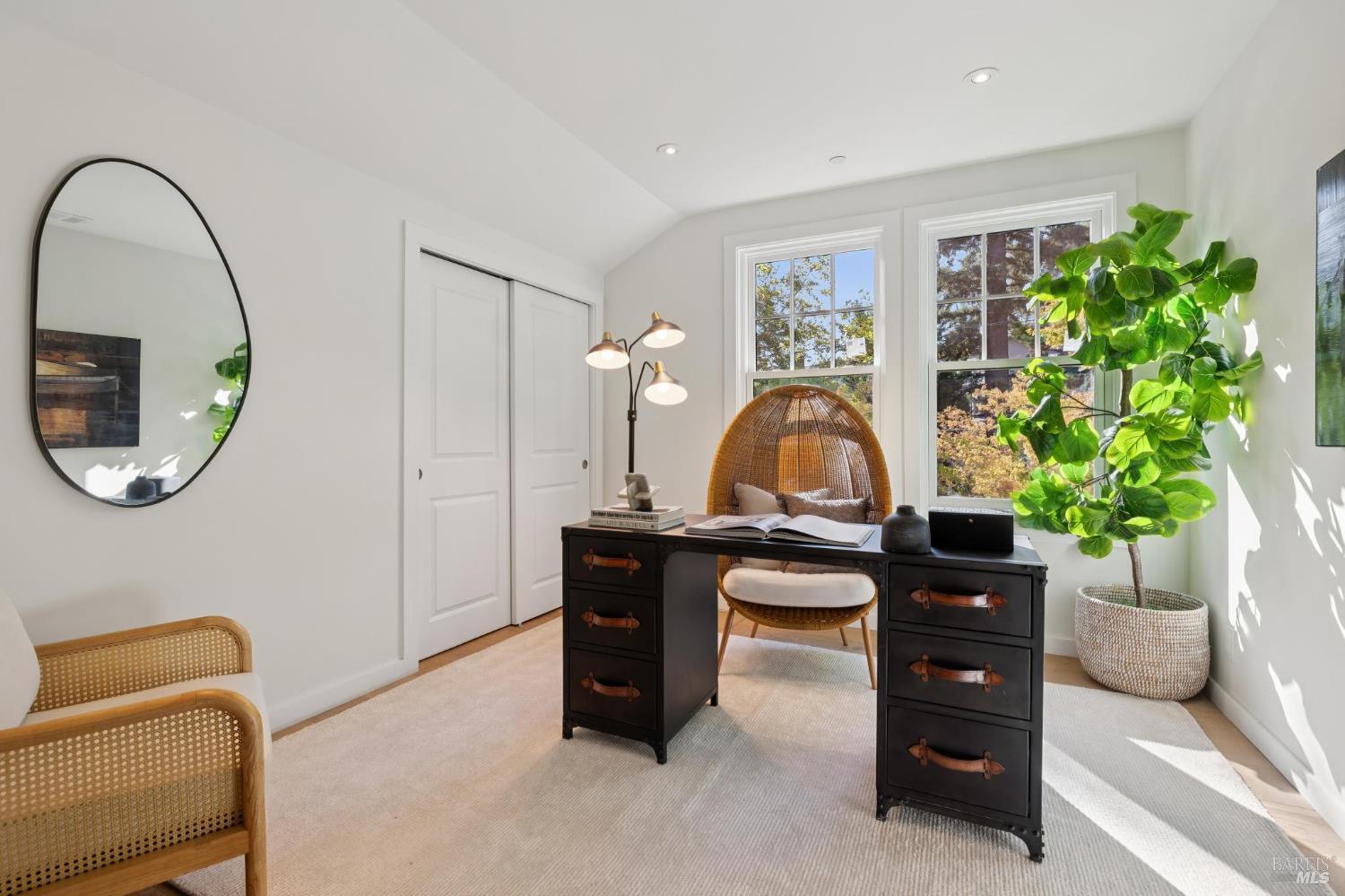 Detail Gallery Image 28 of 63 For 52 Austin Ave, San Anselmo,  CA 94960 - 3 Beds | 3 Baths