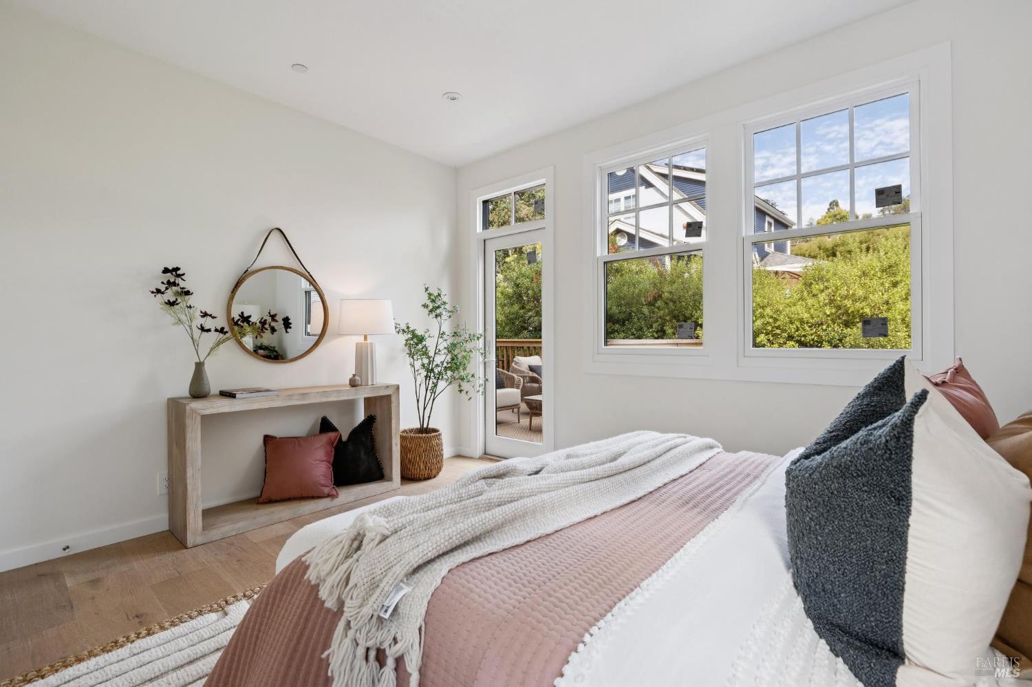 Detail Gallery Image 53 of 63 For 52 Austin Ave, San Anselmo,  CA 94960 - 3 Beds | 3 Baths