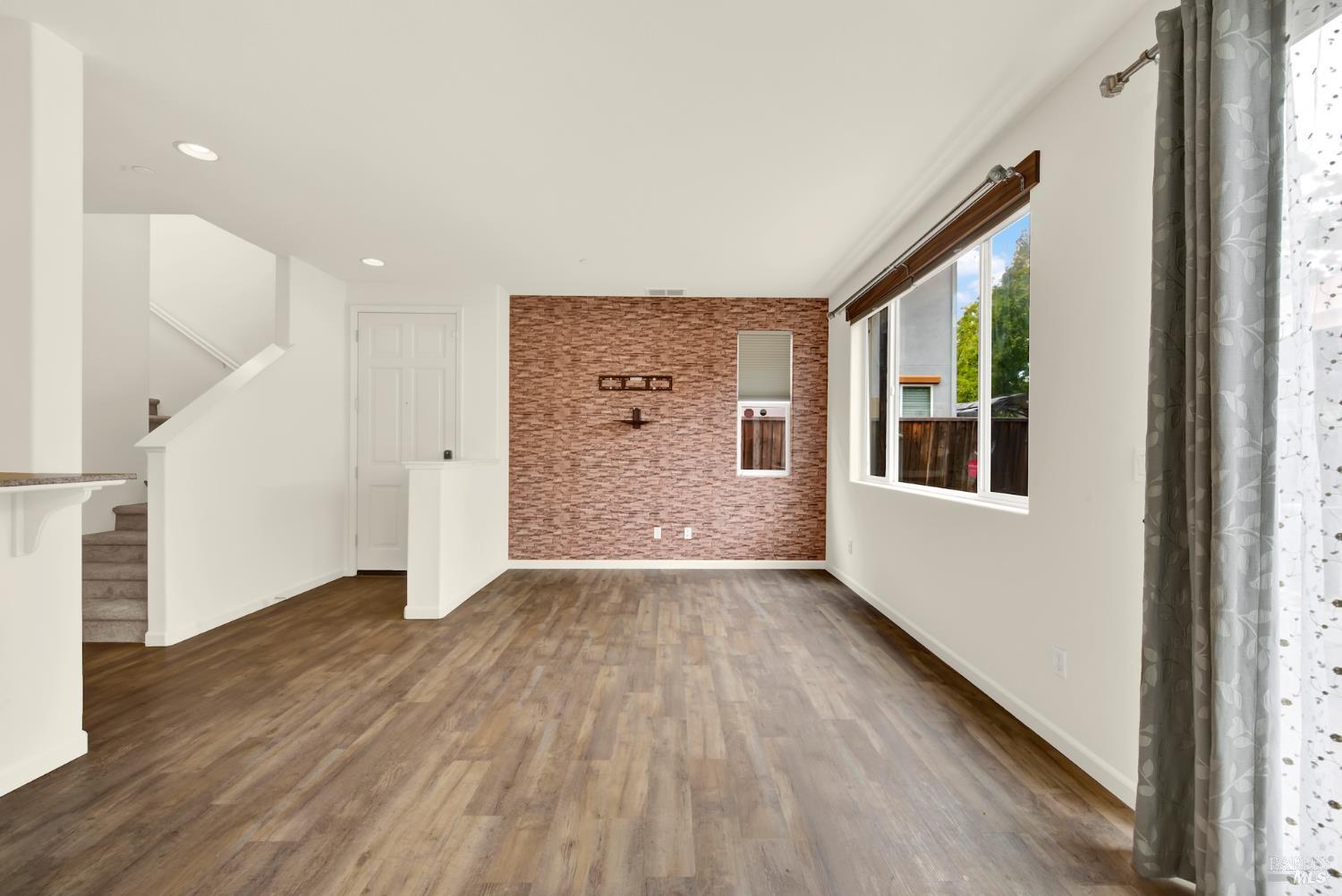 Detail Gallery Image 37 of 78 For 1105 Strawberry Ln, Suisun City,  CA 94585 - 3 Beds | 2/1 Baths