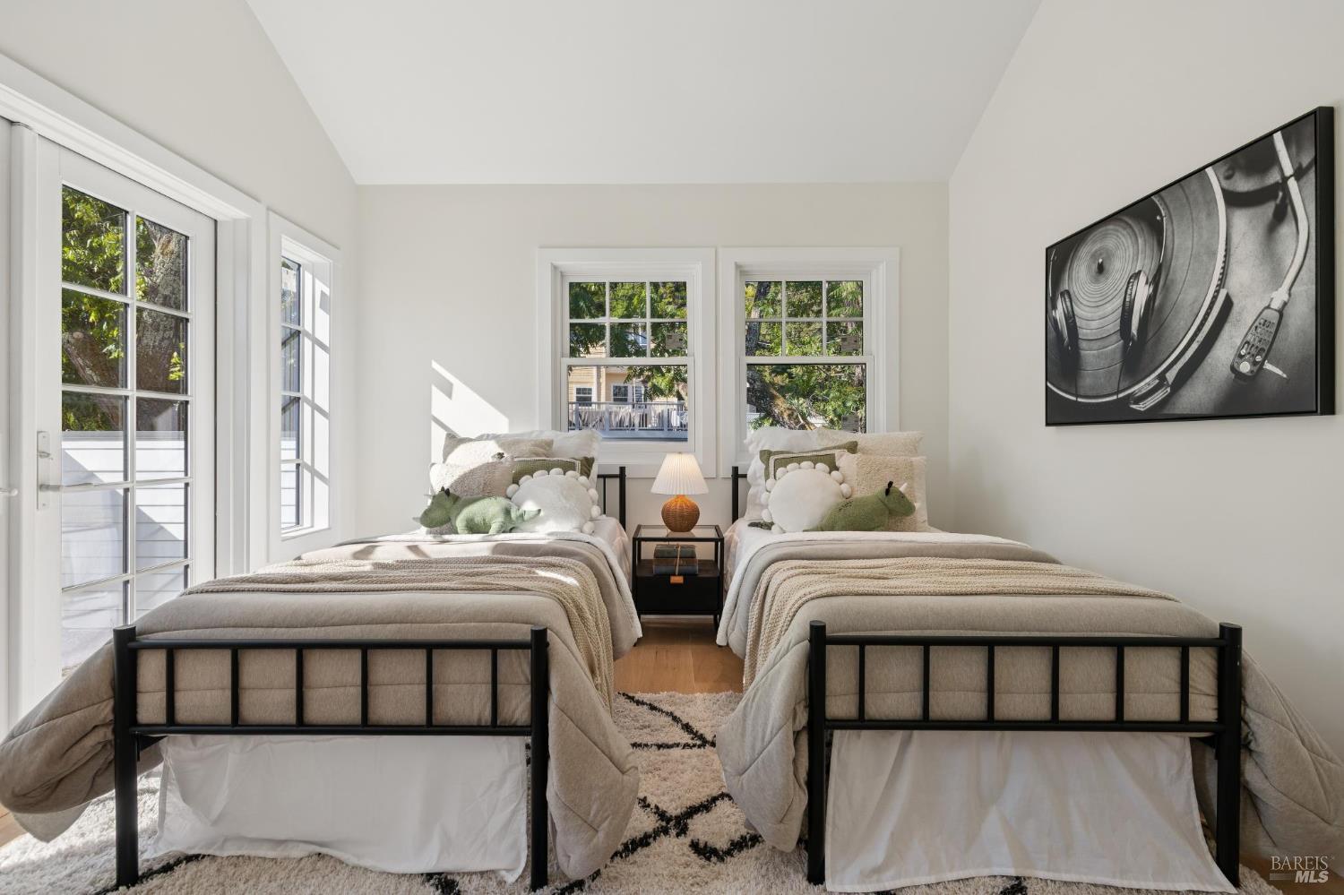 Detail Gallery Image 42 of 63 For 52 Austin Ave, San Anselmo,  CA 94960 - 3 Beds | 3 Baths