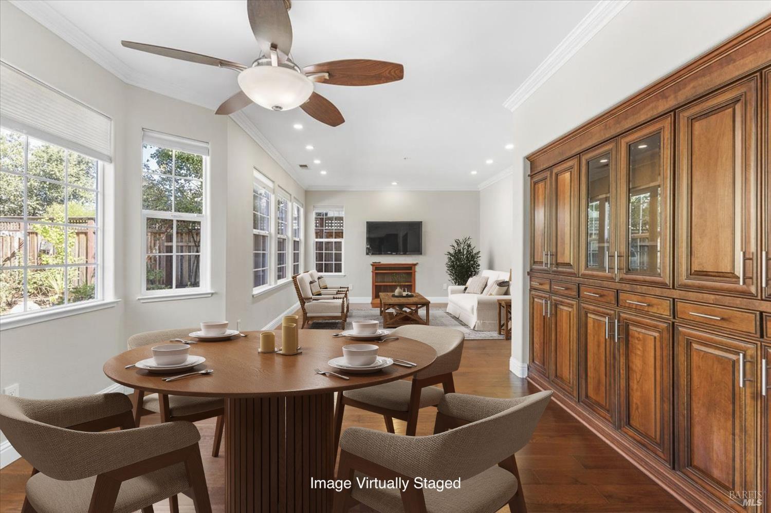 Detail Gallery Image 8 of 38 For 371 Arabian Way, Healdsburg,  CA 95448 - 4 Beds | 2/1 Baths