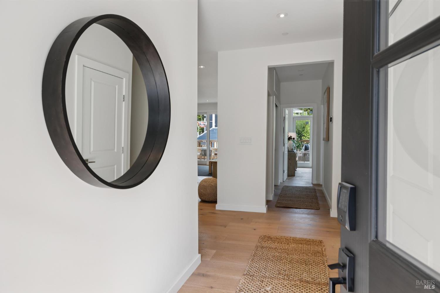 Detail Gallery Image 4 of 63 For 52 Austin Ave, San Anselmo,  CA 94960 - 3 Beds | 3 Baths