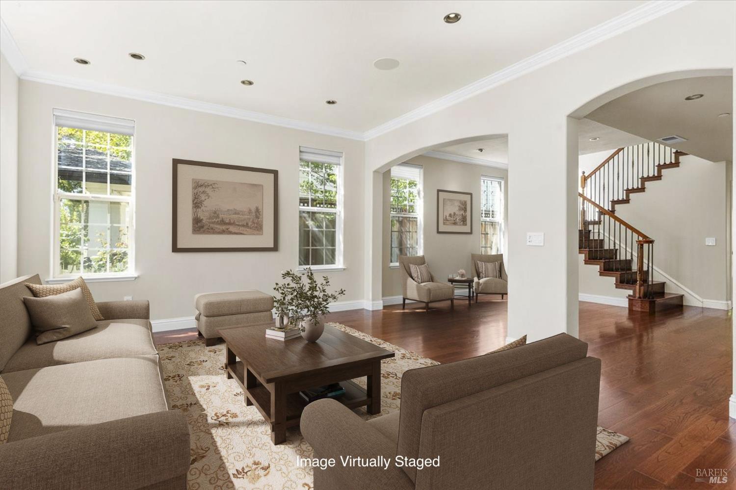 Detail Gallery Image 3 of 38 For 371 Arabian Way, Healdsburg,  CA 95448 - 4 Beds | 2/1 Baths