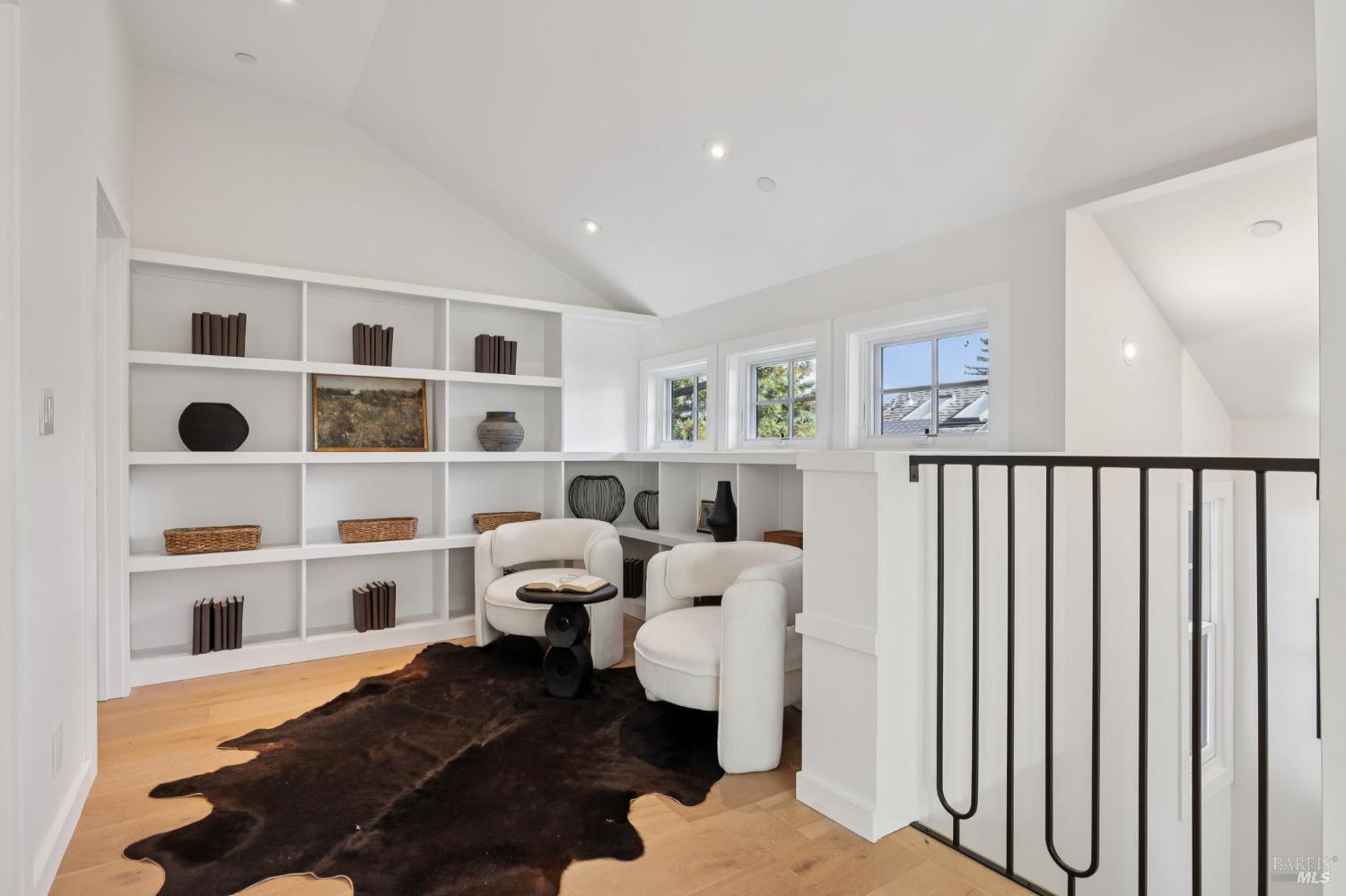 Detail Gallery Image 26 of 63 For 52 Austin Ave, San Anselmo,  CA 94960 - 3 Beds | 3 Baths