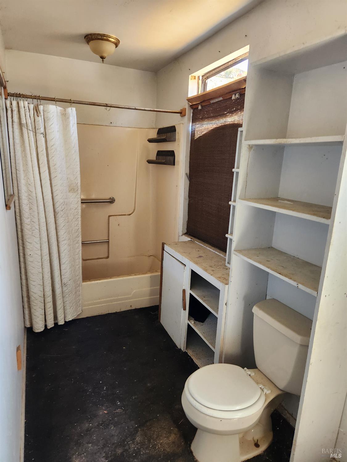 Detail Gallery Image 15 of 17 For 303 Lemon St, Vallejo,  CA 94590 - 2 Beds | 1 Baths