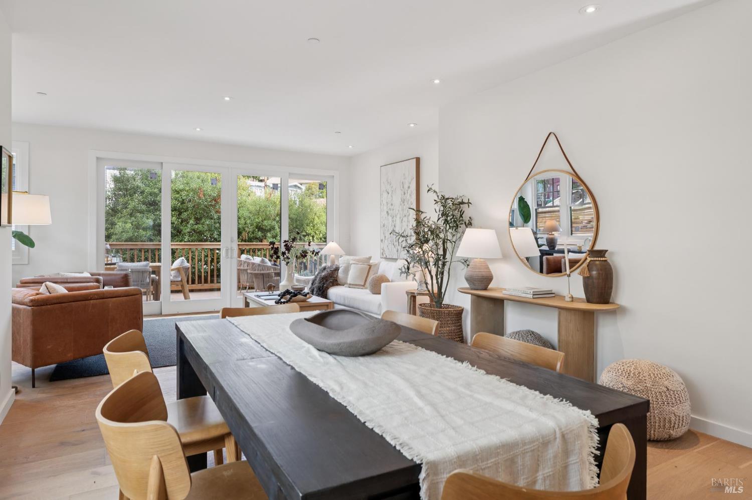 Detail Gallery Image 16 of 63 For 52 Austin Ave, San Anselmo,  CA 94960 - 3 Beds | 3 Baths