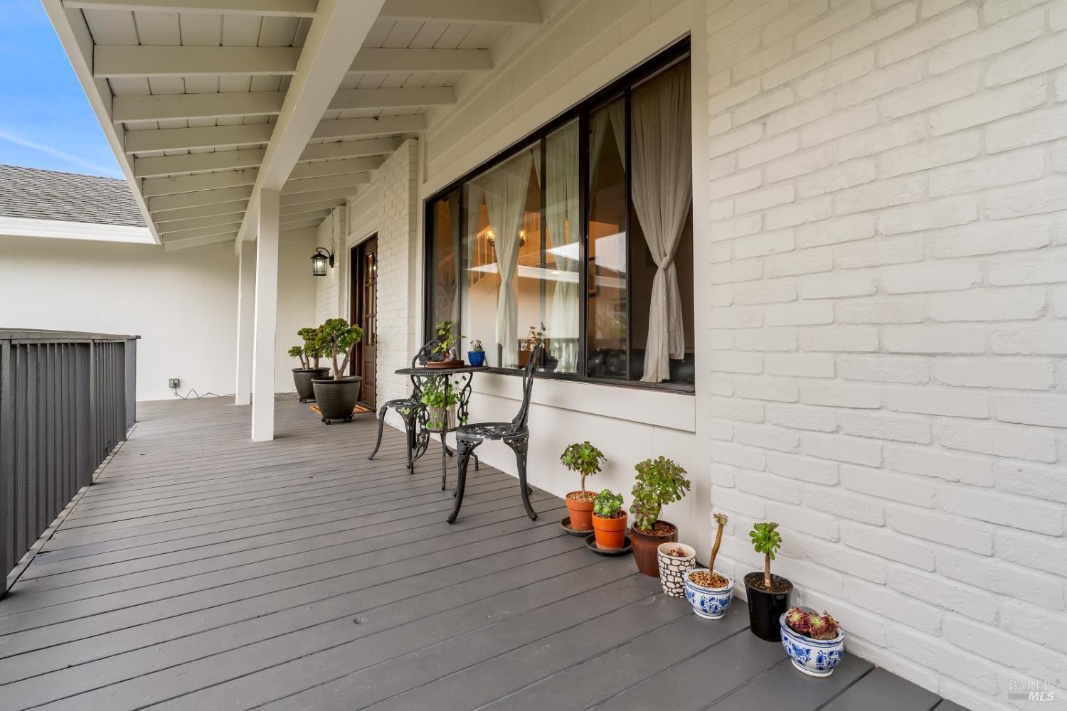 Detail Gallery Image 7 of 57 For 6032 Elsa Ave, Rohnert Park,  CA 94928 - 4 Beds | 3 Baths