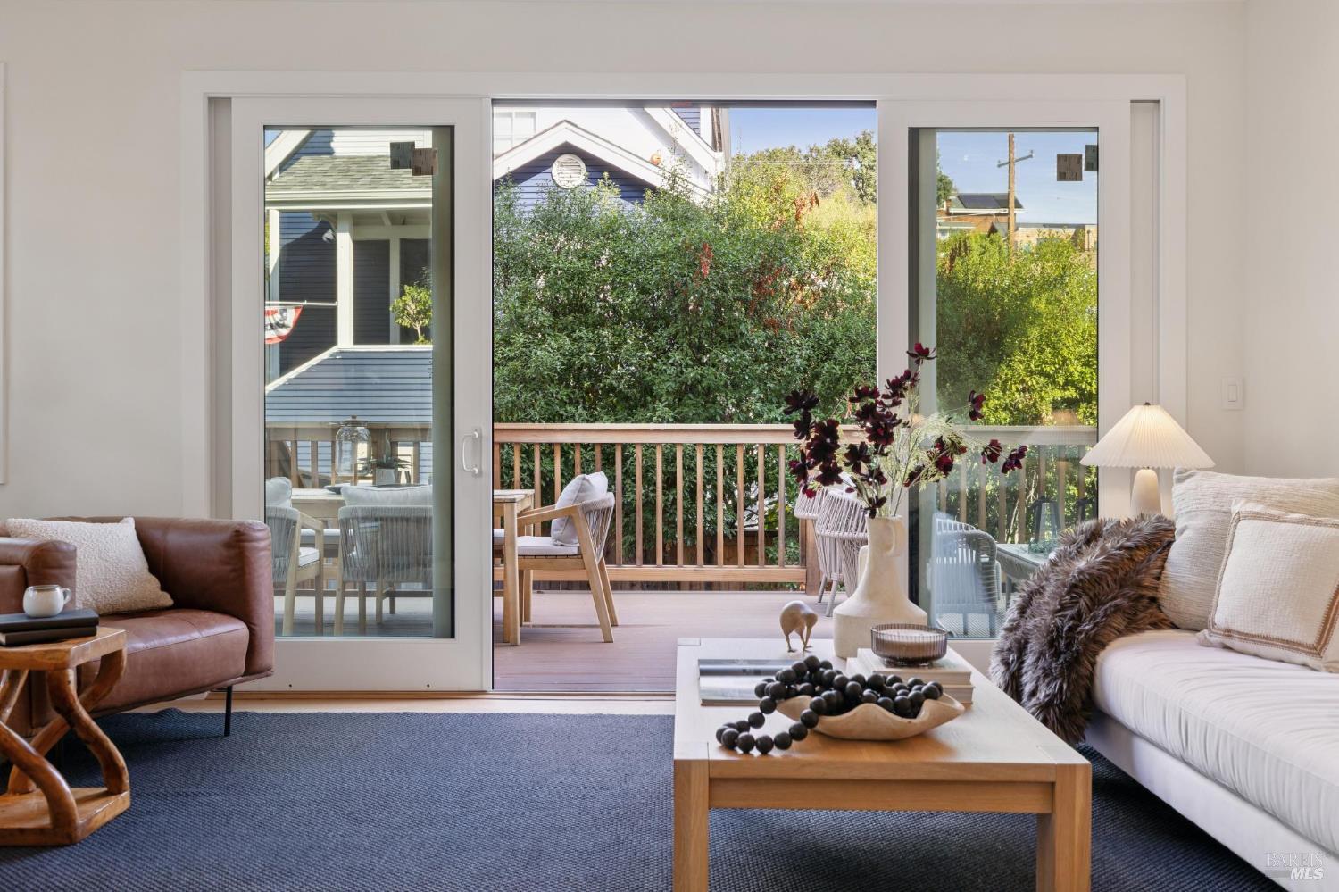 Detail Gallery Image 9 of 63 For 52 Austin Ave, San Anselmo,  CA 94960 - 3 Beds | 3 Baths