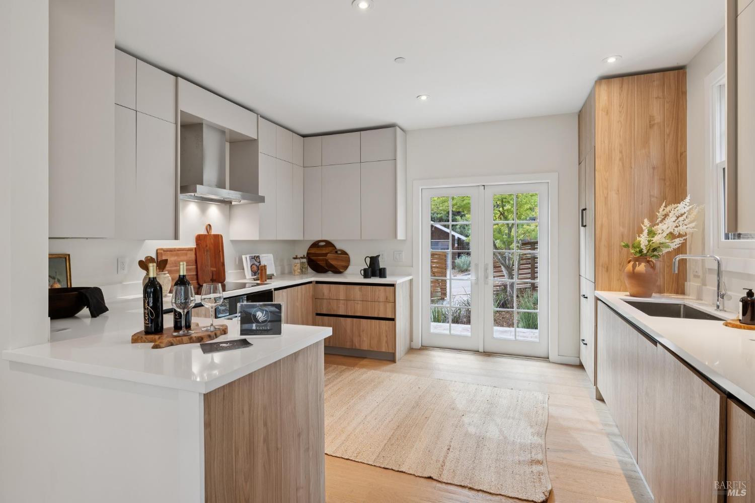 Detail Gallery Image 21 of 63 For 52 Austin Ave, San Anselmo,  CA 94960 - 3 Beds | 3 Baths