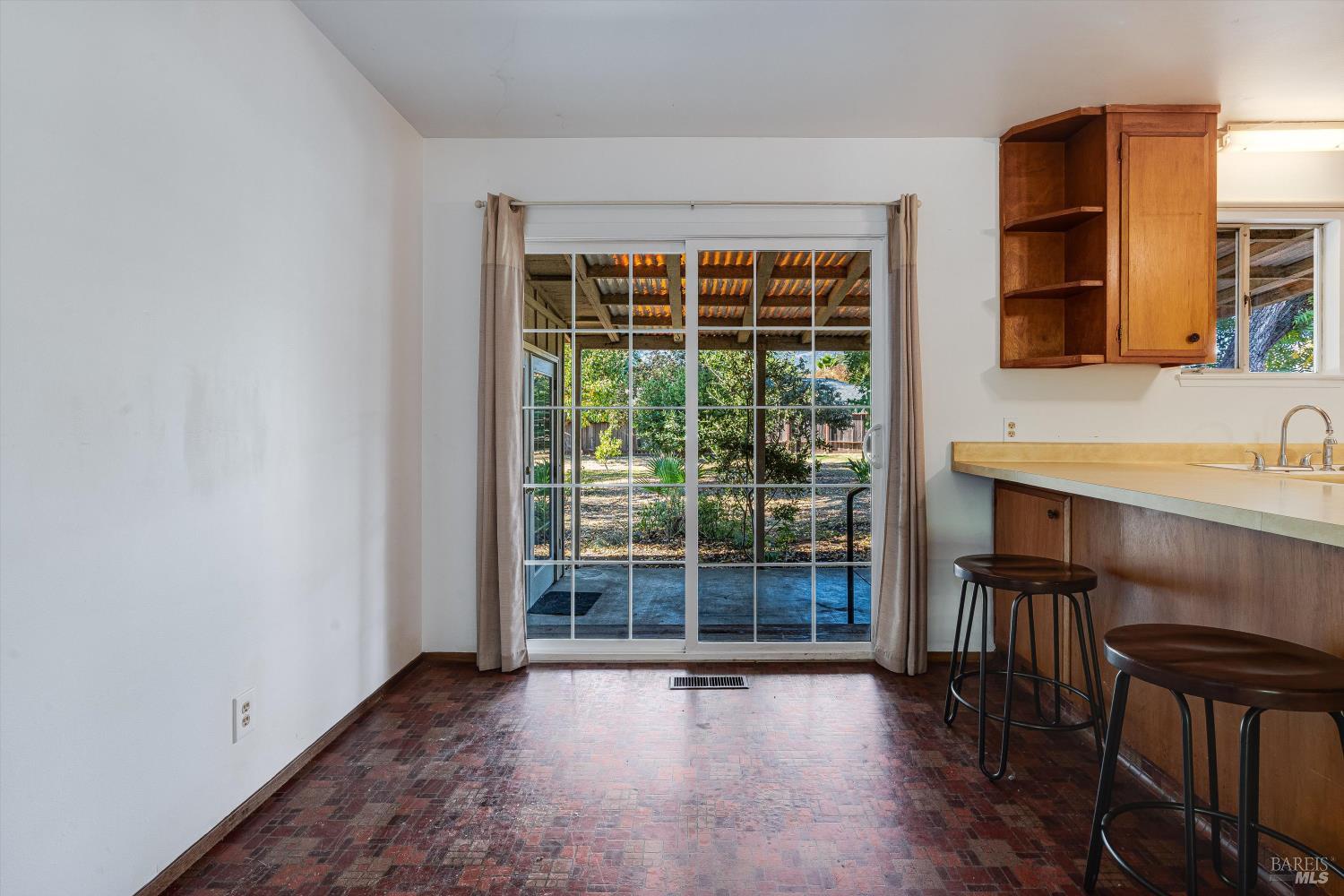 Detail Gallery Image 22 of 81 For 1251 Garden Ave, Saint Helena,  CA 94574 - 3 Beds | 2 Baths