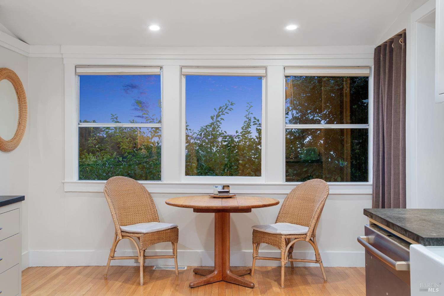 Detail Gallery Image 51 of 58 For 40 Laurel Ave, Stinson Beach,  CA 94970 - 4 Beds | 3 Baths