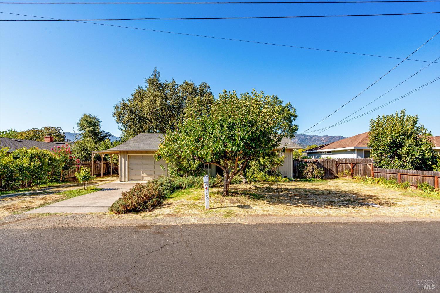 Detail Gallery Image 3 of 81 For 1251 Garden Ave, Saint Helena,  CA 94574 - 3 Beds | 2 Baths