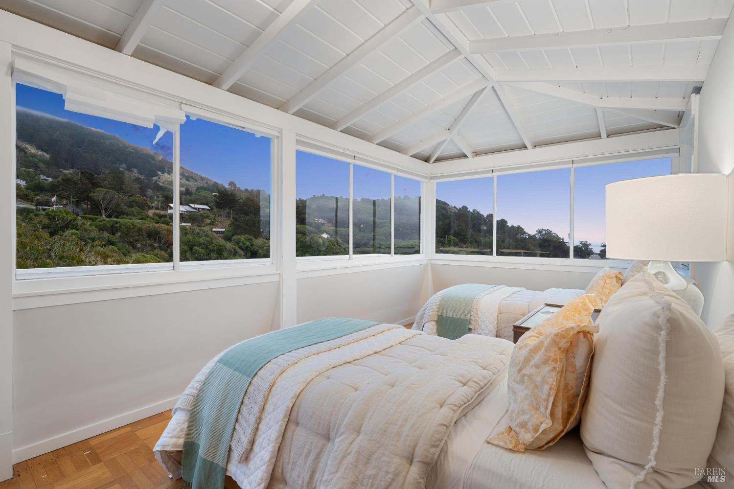 Detail Gallery Image 46 of 58 For 40 Laurel Ave, Stinson Beach,  CA 94970 - 4 Beds | 3 Baths