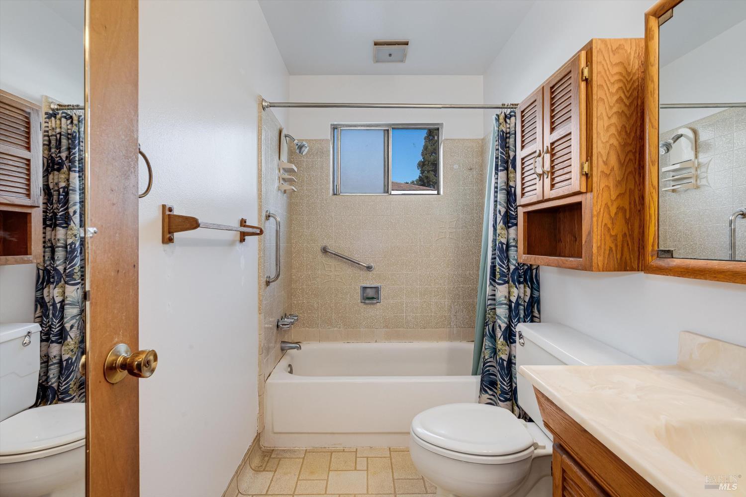 Detail Gallery Image 19 of 81 For 1251 Garden Ave, Saint Helena,  CA 94574 - 3 Beds | 2 Baths