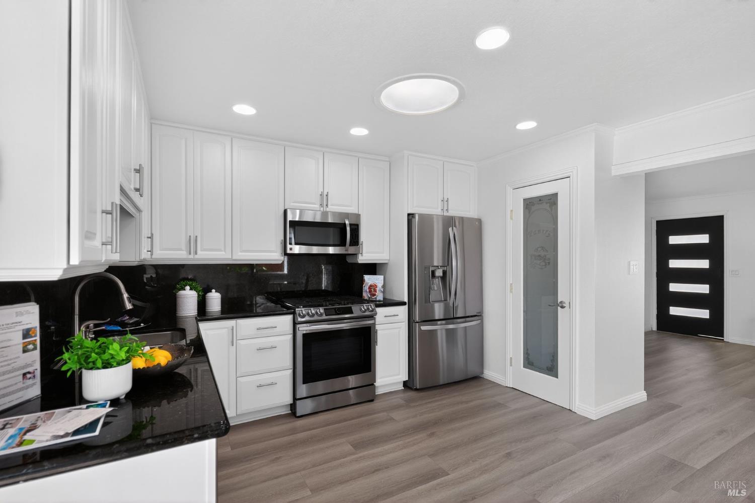 Detail Gallery Image 11 of 51 For 4263 Queen Anne Dr, Union City,  CA 94587 - 3 Beds | 2 Baths