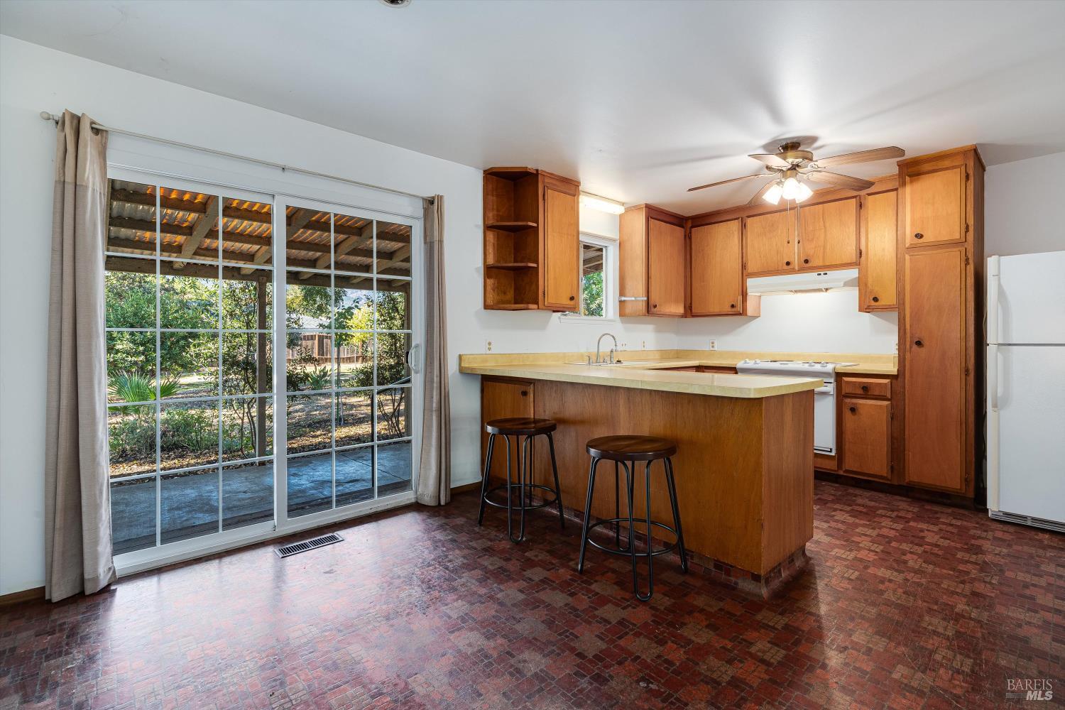 Detail Gallery Image 23 of 81 For 1251 Garden Ave, Saint Helena,  CA 94574 - 3 Beds | 2 Baths