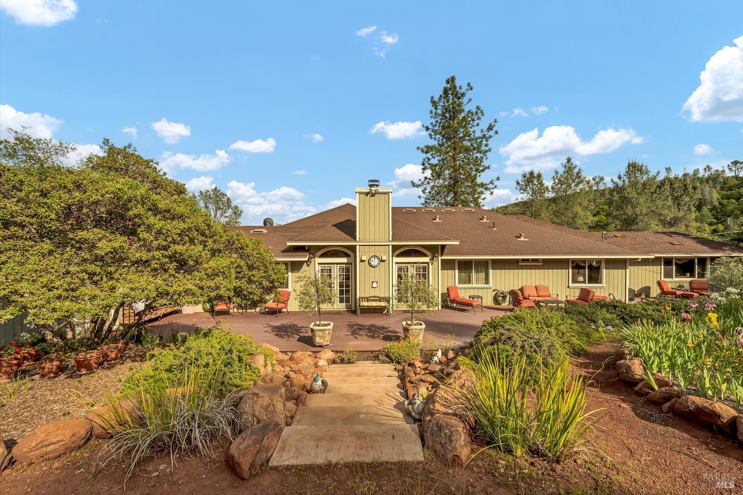 Detail Gallery Image 43 of 59 For 15625 June Bug Rd, Lower Lake,  CA 95457 - 4 Beds | 3/1 Baths