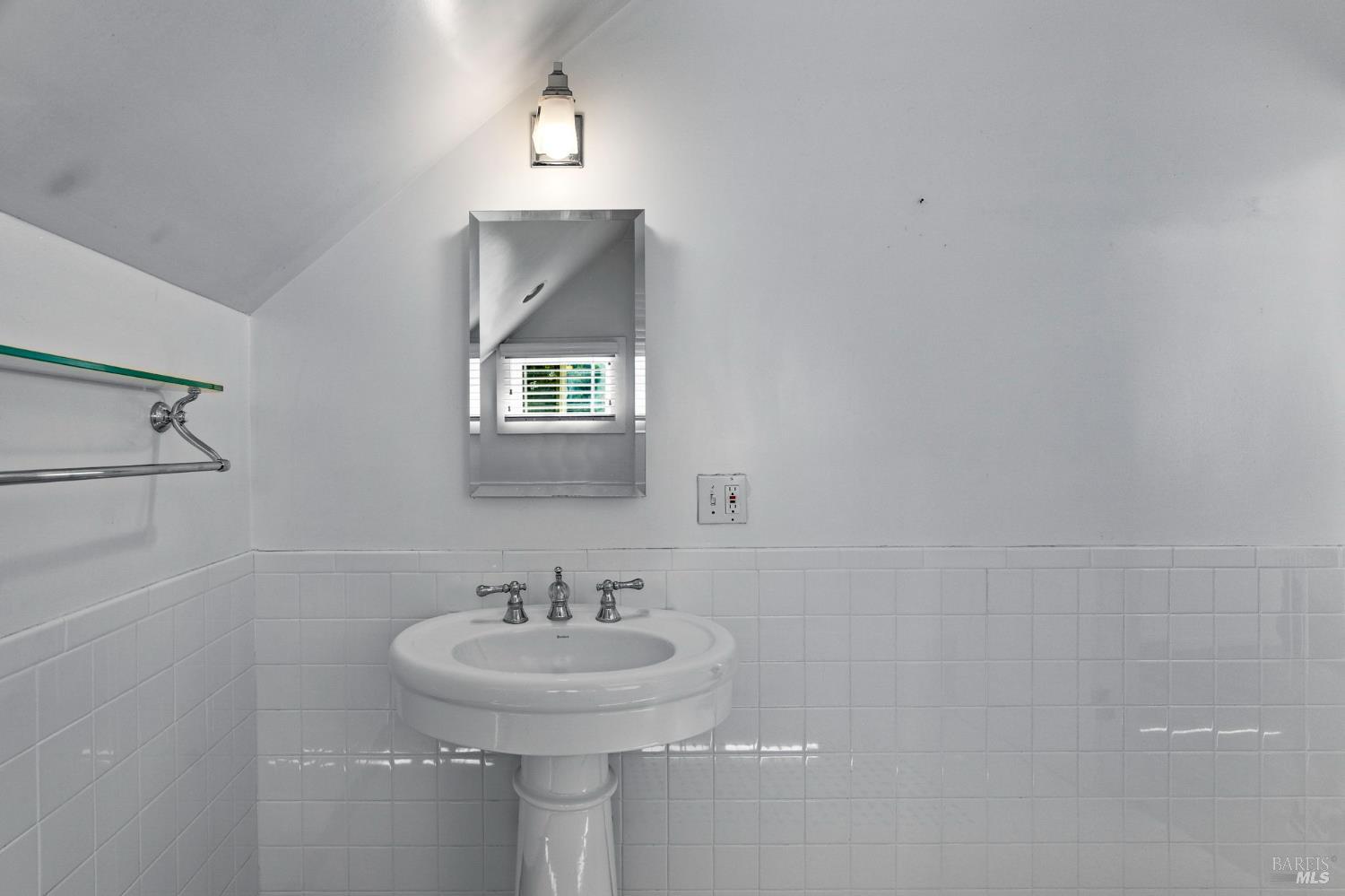 Detail Gallery Image 46 of 76 For 1225 Oakville Grade Rd, Oakville,  CA 94562 - 6 Beds | 5 Baths