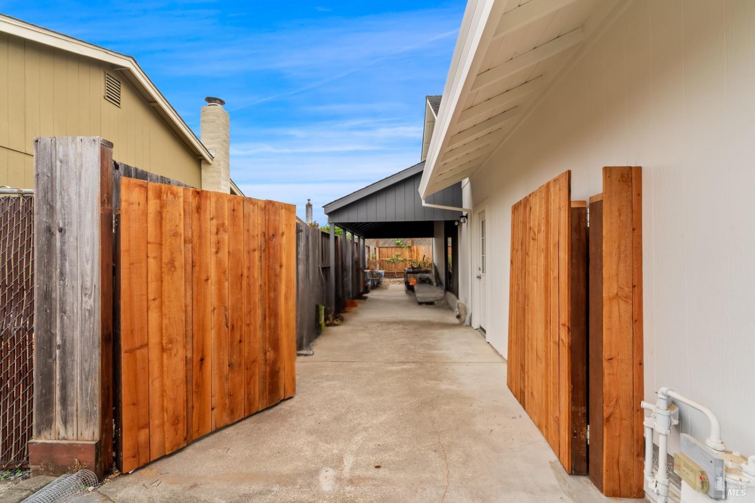 Detail Gallery Image 52 of 57 For 6032 Elsa Ave, Rohnert Park,  CA 94928 - 4 Beds | 3 Baths