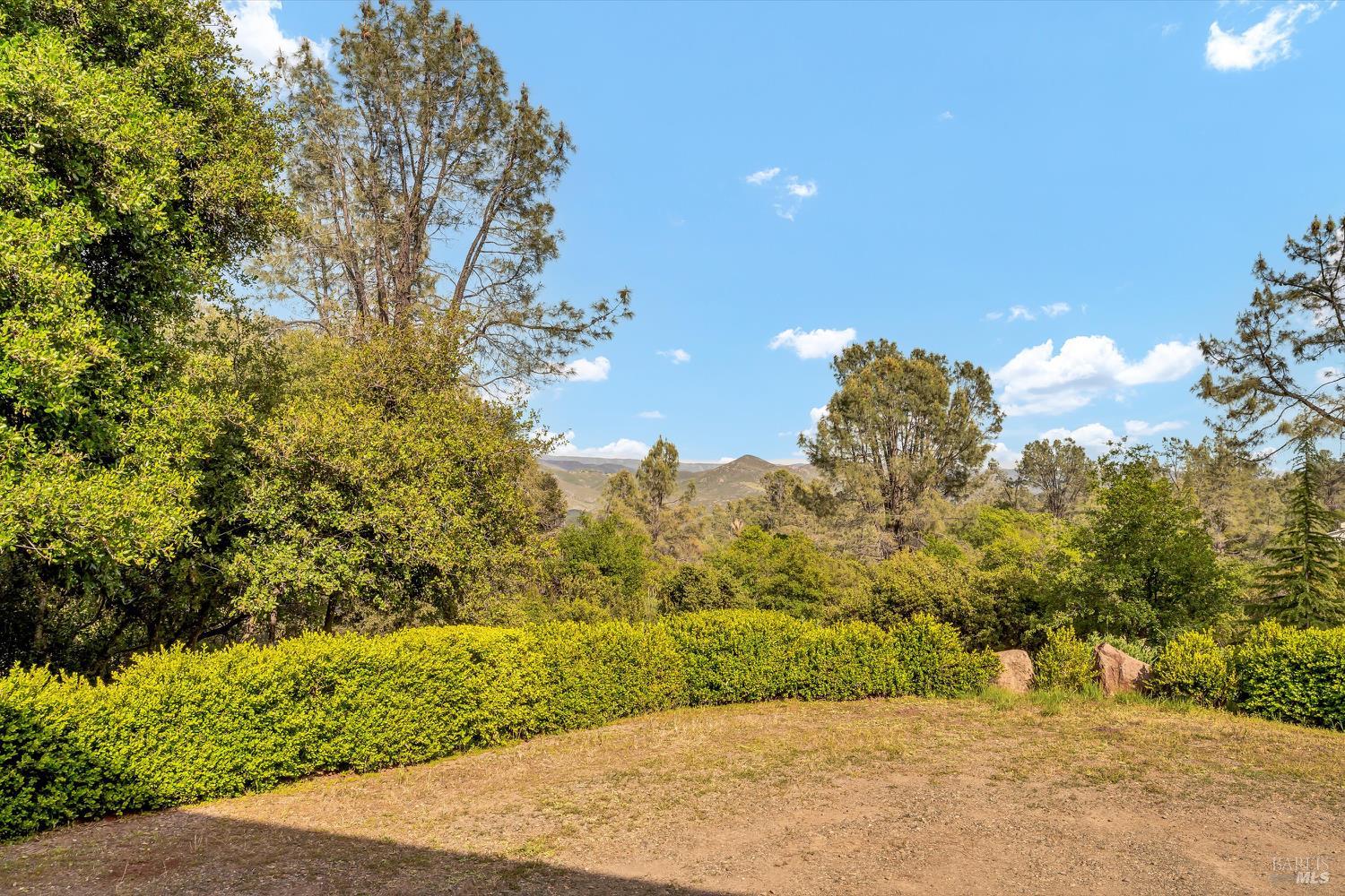 Detail Gallery Image 50 of 59 For 15625 June Bug Rd, Lower Lake,  CA 95457 - 4 Beds | 3/1 Baths