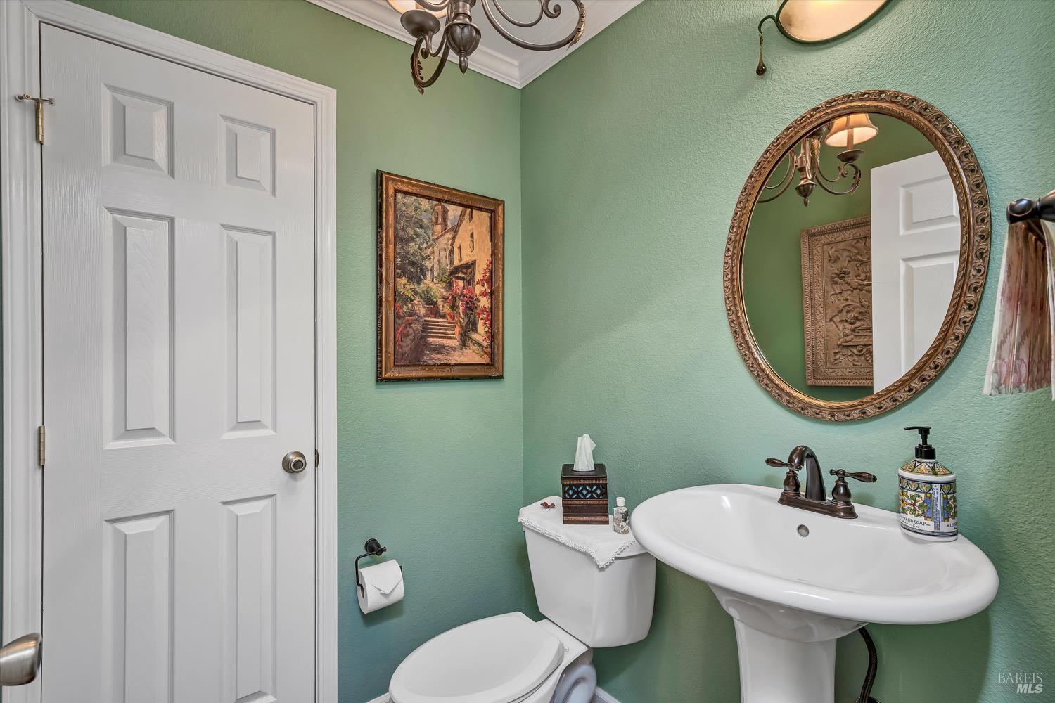 Detail Gallery Image 20 of 59 For 15625 June Bug Rd, Lower Lake,  CA 95457 - 4 Beds | 3/1 Baths