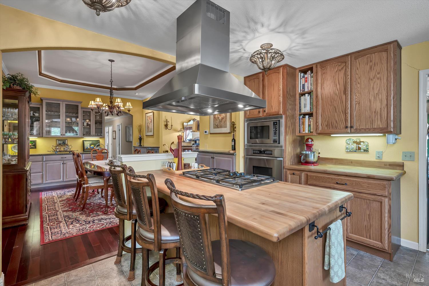 Detail Gallery Image 11 of 59 For 15625 June Bug Rd, Lower Lake,  CA 95457 - 4 Beds | 3/1 Baths