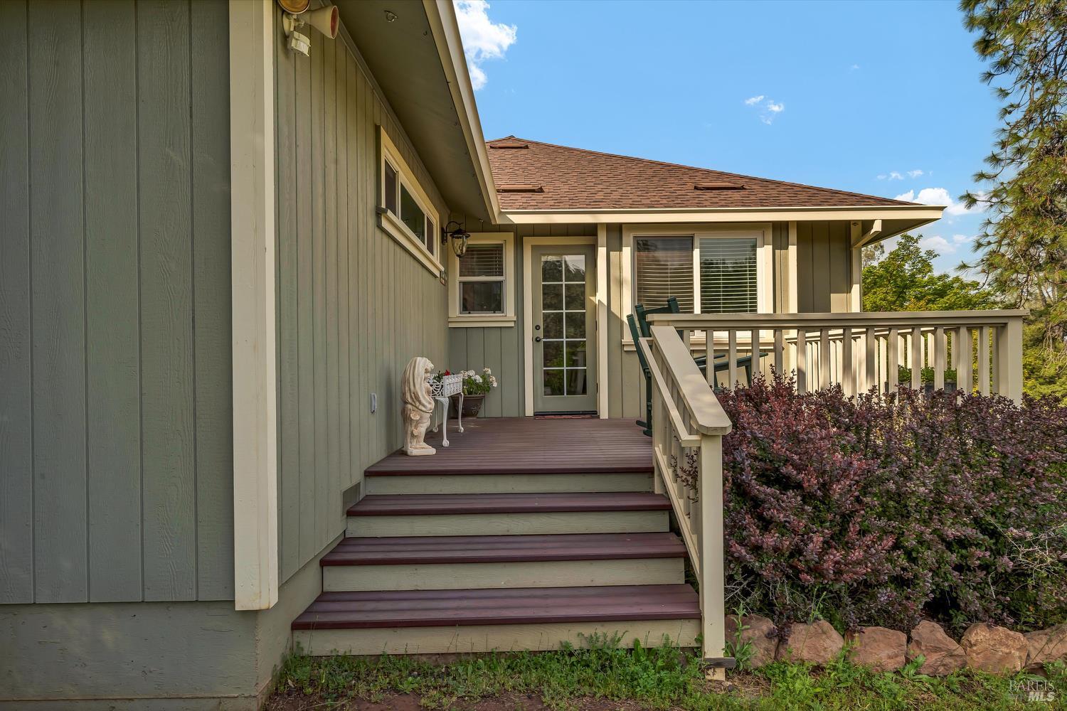 Detail Gallery Image 38 of 59 For 15625 June Bug Rd, Lower Lake,  CA 95457 - 4 Beds | 3/1 Baths