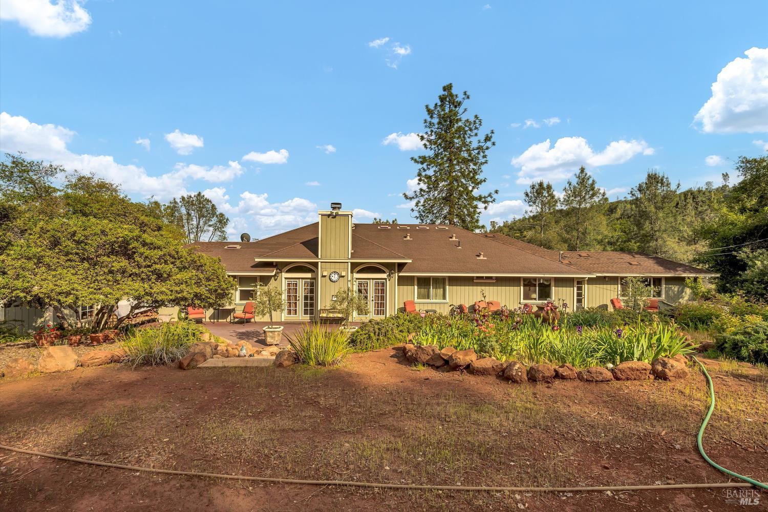 Detail Gallery Image 44 of 59 For 15625 June Bug Rd, Lower Lake,  CA 95457 - 4 Beds | 3/1 Baths