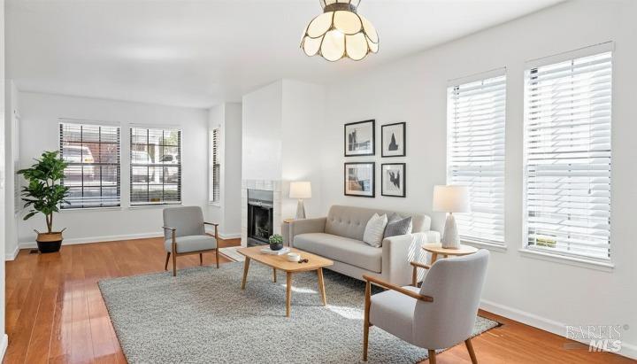 Detail Gallery Image 8 of 45 For 777 Military Unkn, Benicia,  CA 94510 - 3 Beds | 2/1 Baths