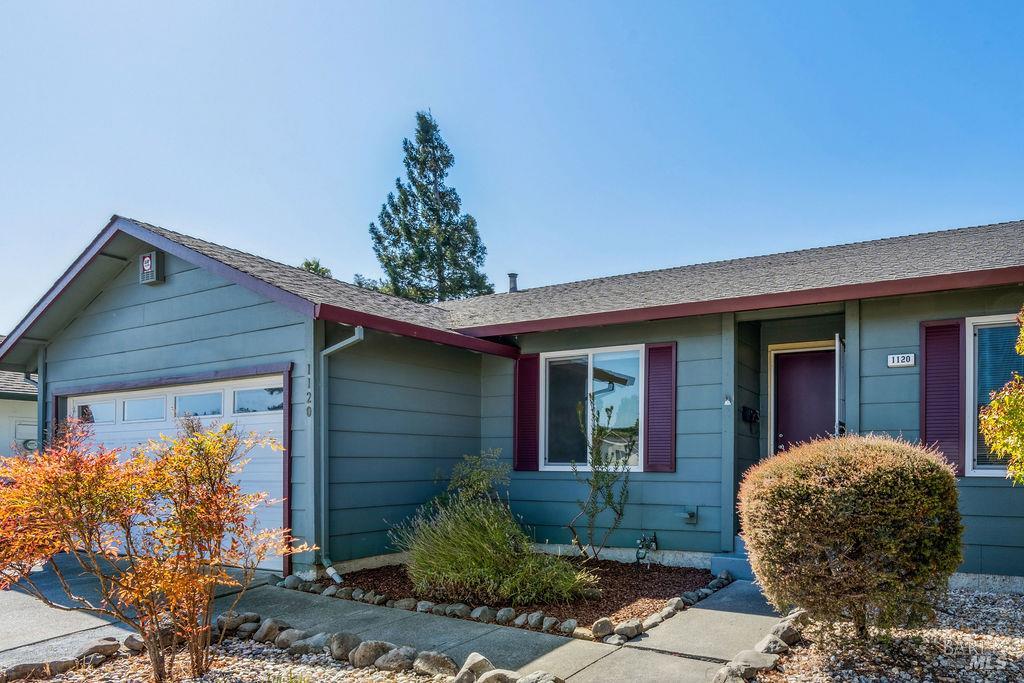 Detail Gallery Image 5 of 35 For 1120 S Mcdowell Blvd, Petaluma,  CA 94954 - 3 Beds | 2 Baths