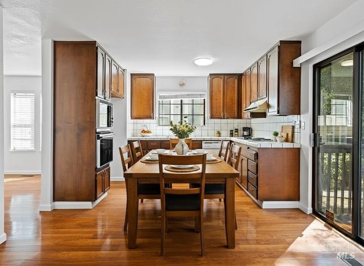 Detail Gallery Image 9 of 45 For 777 Military Unkn, Benicia,  CA 94510 - 3 Beds | 2/1 Baths