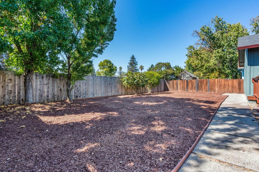 Detail Gallery Image 33 of 35 For 1120 S Mcdowell Blvd, Petaluma,  CA 94954 - 3 Beds | 2 Baths