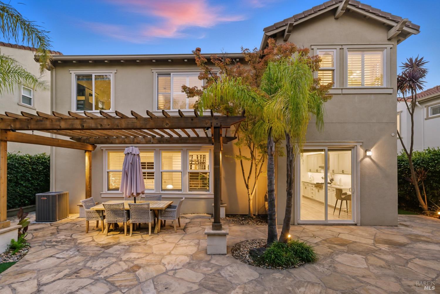 Detail Gallery Image 41 of 73 For 42 Waterbury Ln, Novato,  CA 94949 - 3 Beds | 2/1 Baths