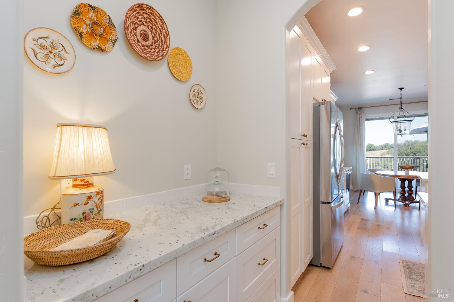 Detail Gallery Image 9 of 52 For 2412 Celestin Ct, Ukiah,  CA 95482 - 4 Beds | 4 Baths
