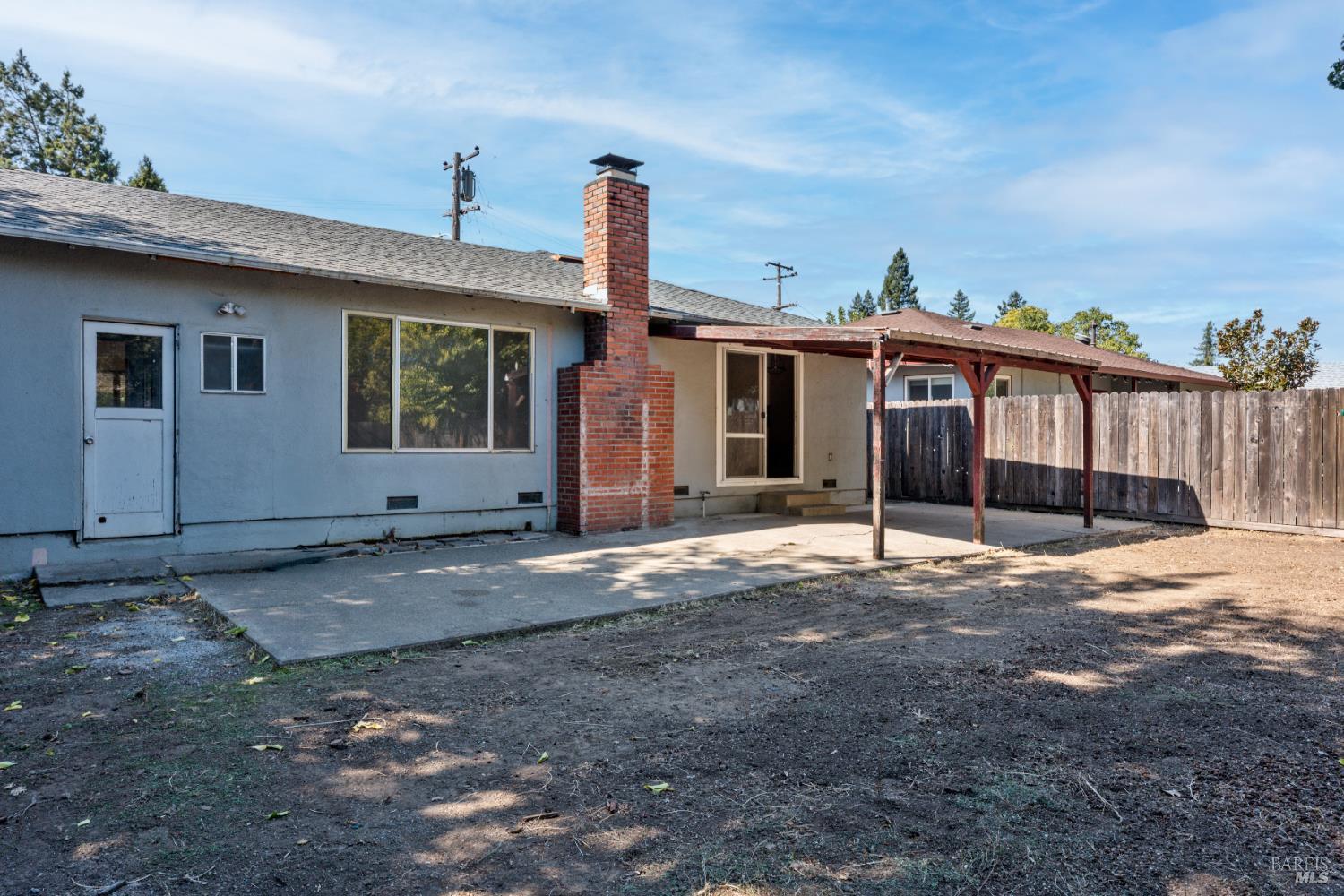 Detail Gallery Image 14 of 16 For 566 Stella Dr, Ukiah,  CA 95482 - 4 Beds | 1/1 Baths