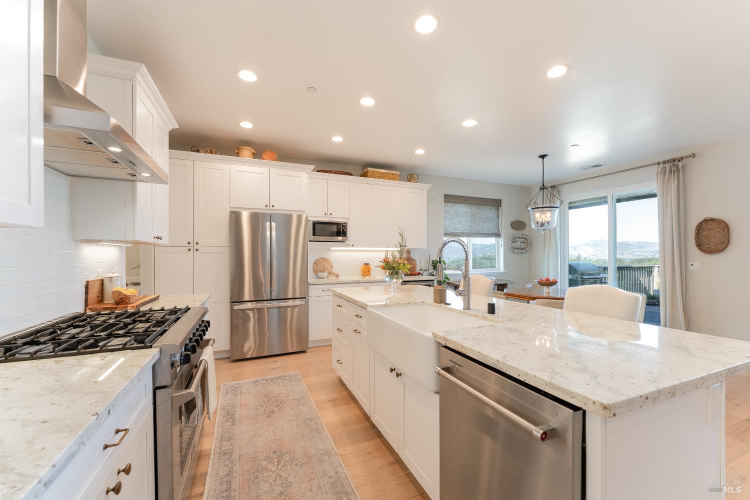 Detail Gallery Image 12 of 52 For 2412 Celestin Ct, Ukiah,  CA 95482 - 4 Beds | 4 Baths