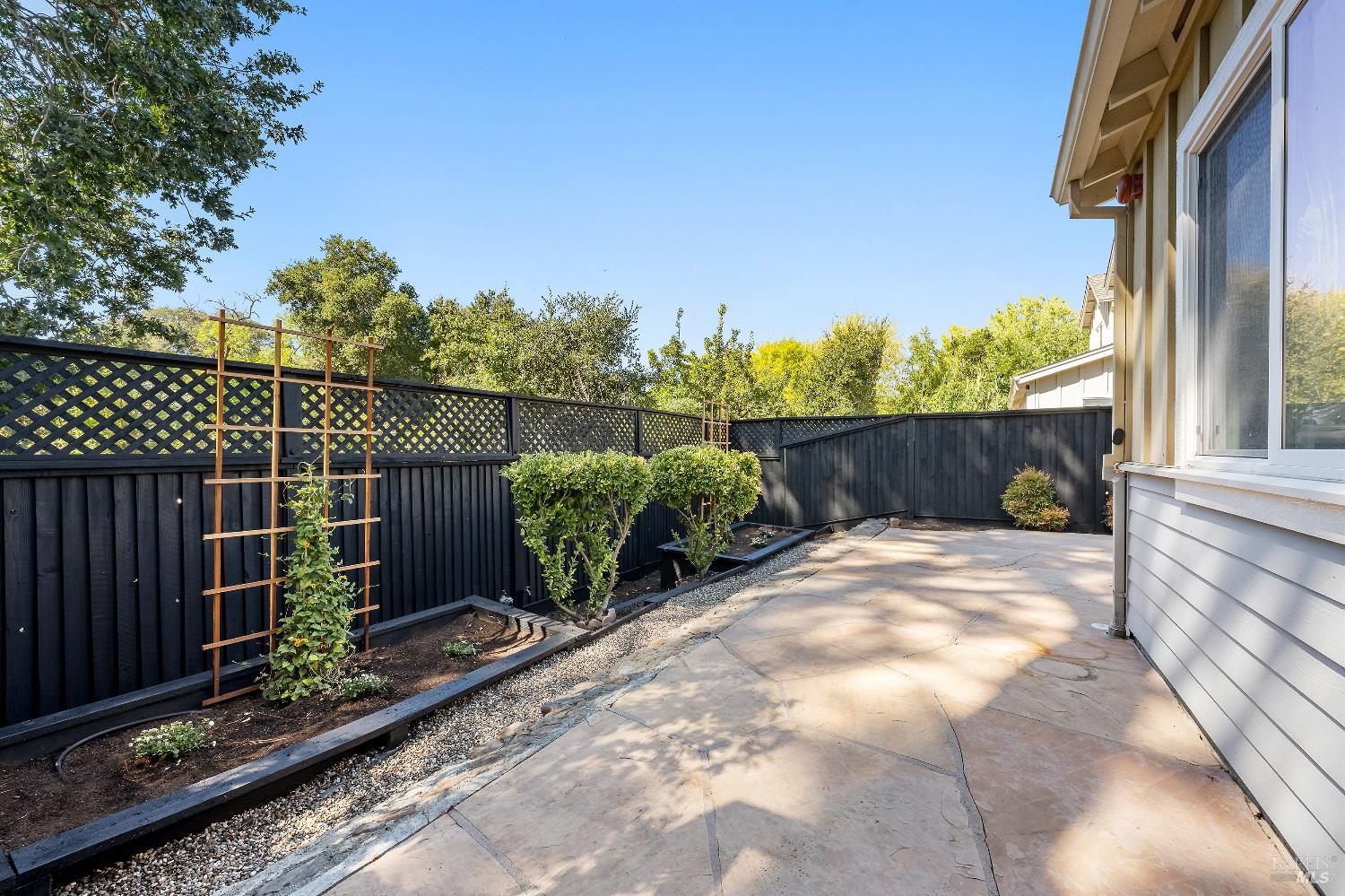 Detail Gallery Image 24 of 31 For 7 Illes Ct, Novato,  CA 94945 - 3 Beds | 2 Baths