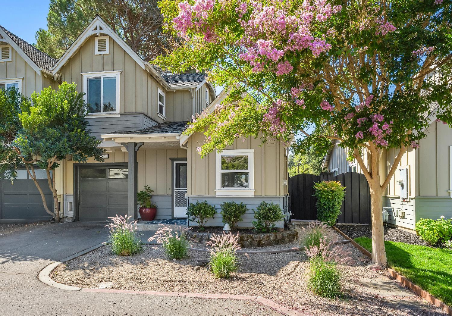 Detail Gallery Image 2 of 31 For 7 Illes Ct, Novato,  CA 94945 - 3 Beds | 2 Baths