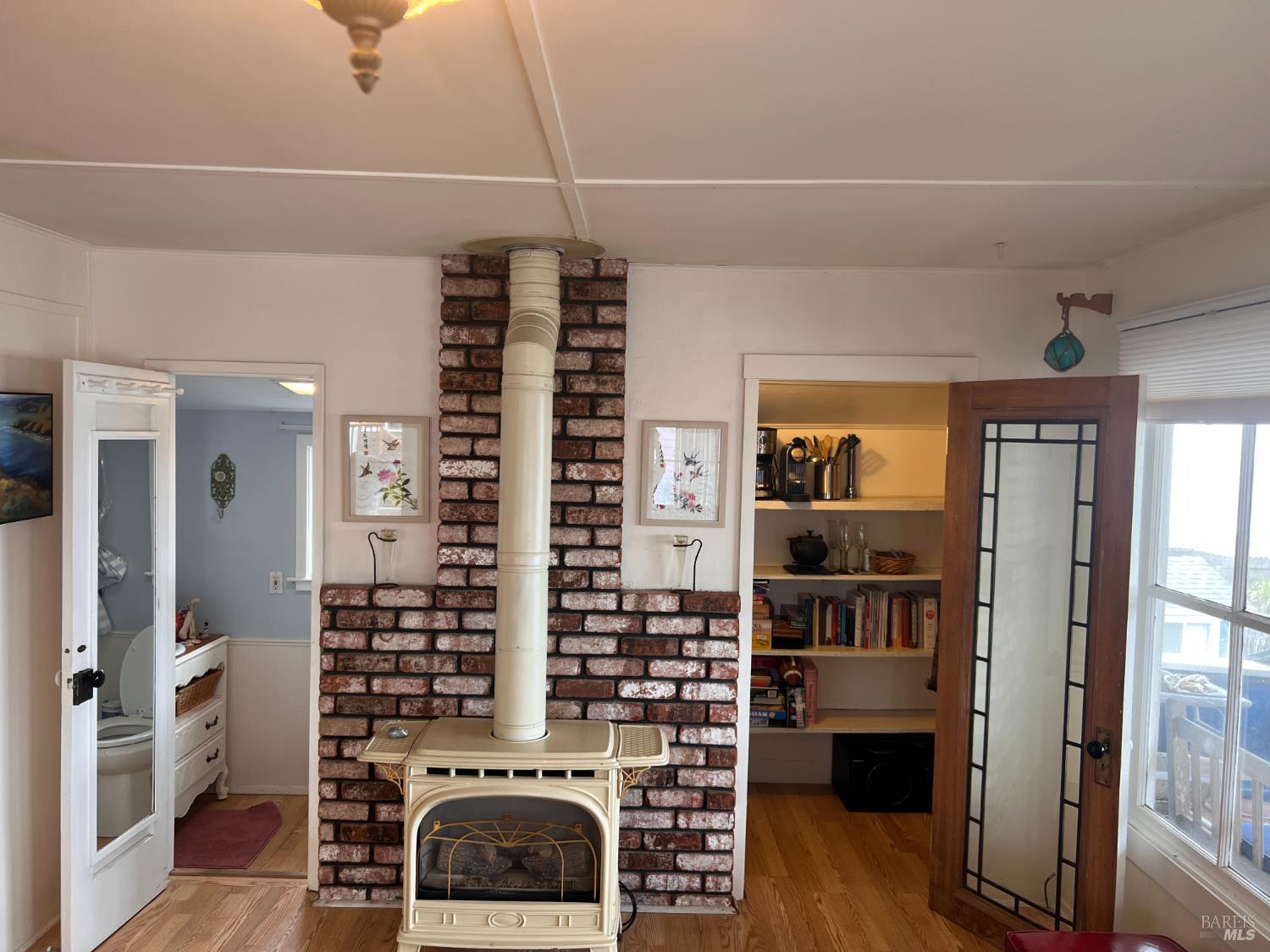 Detail Gallery Image 14 of 30 For 75 Ocean View Ave, Dillon Beach,  CA 94929 - 3 Beds | 2 Baths