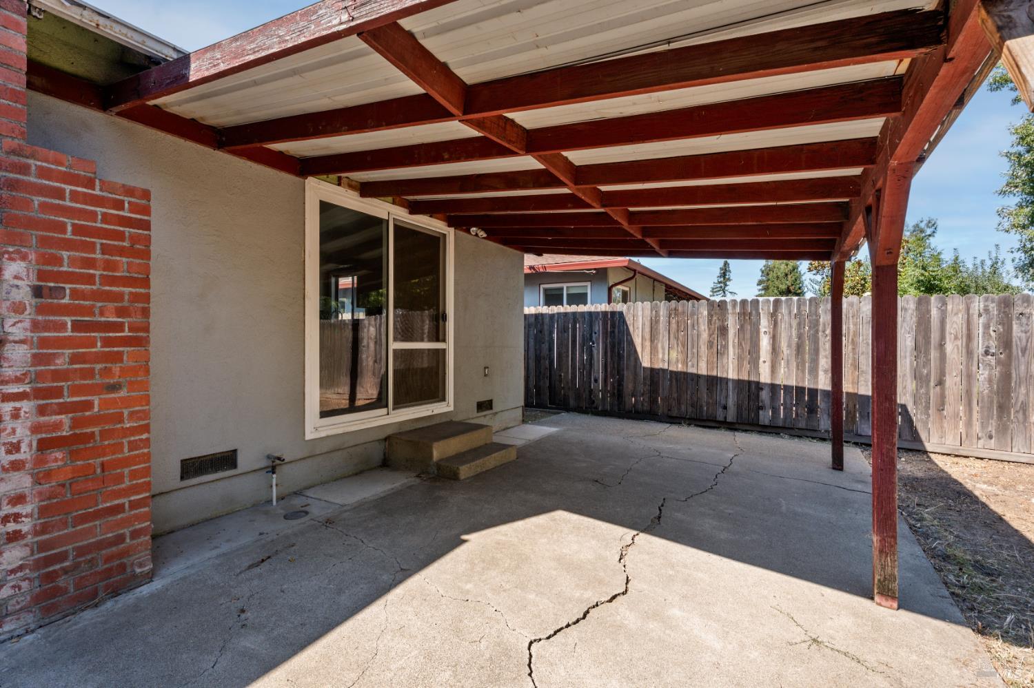 Detail Gallery Image 15 of 16 For 566 Stella Dr, Ukiah,  CA 95482 - 4 Beds | 1/1 Baths