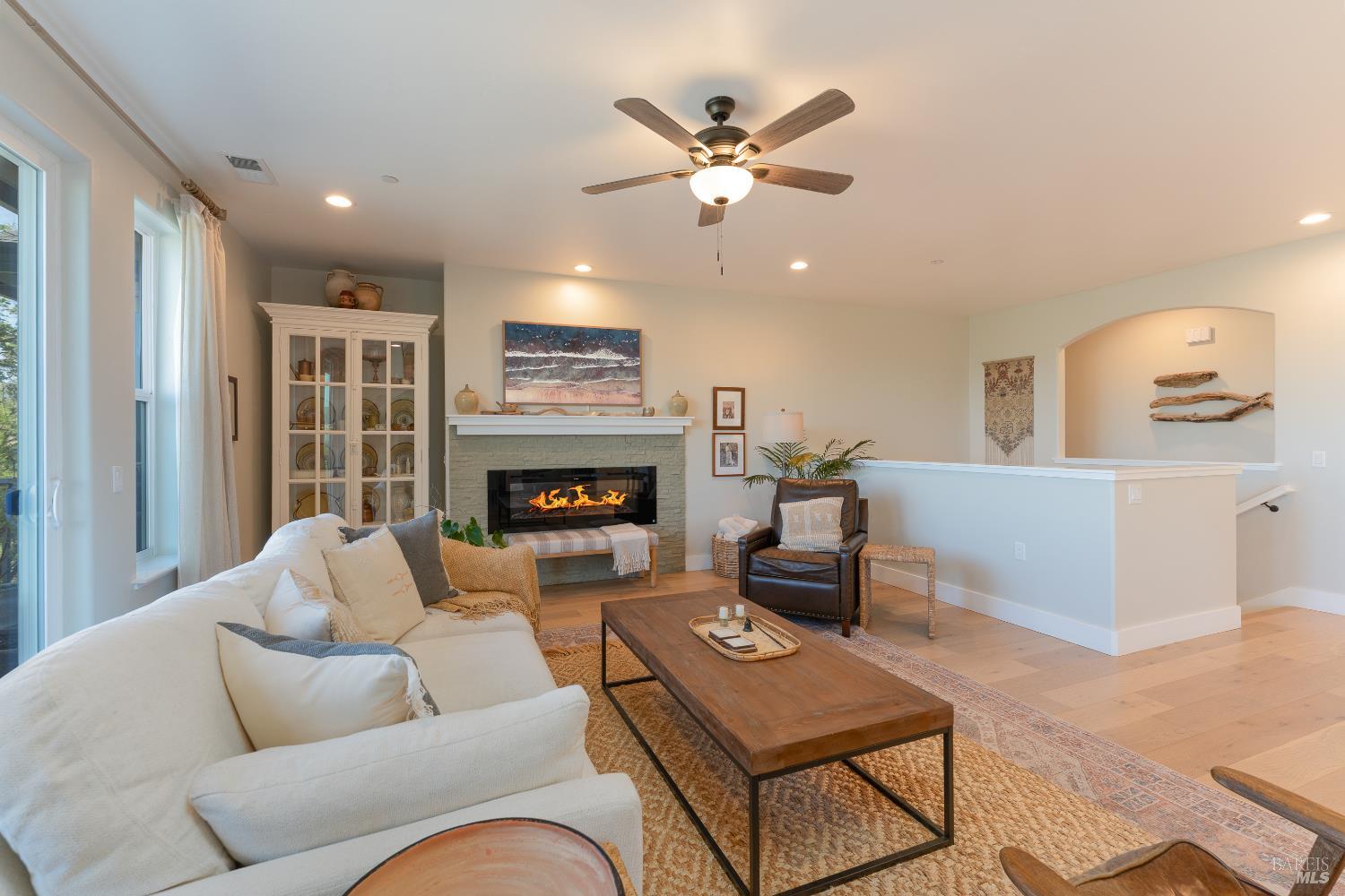 Detail Gallery Image 16 of 52 For 2412 Celestin Ct, Ukiah,  CA 95482 - 4 Beds | 4 Baths