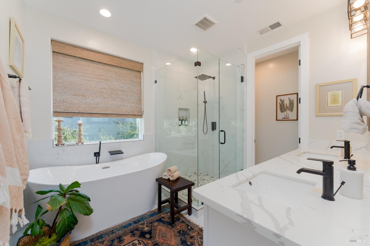 Detail Gallery Image 23 of 52 For 2412 Celestin Ct, Ukiah,  CA 95482 - 4 Beds | 4 Baths