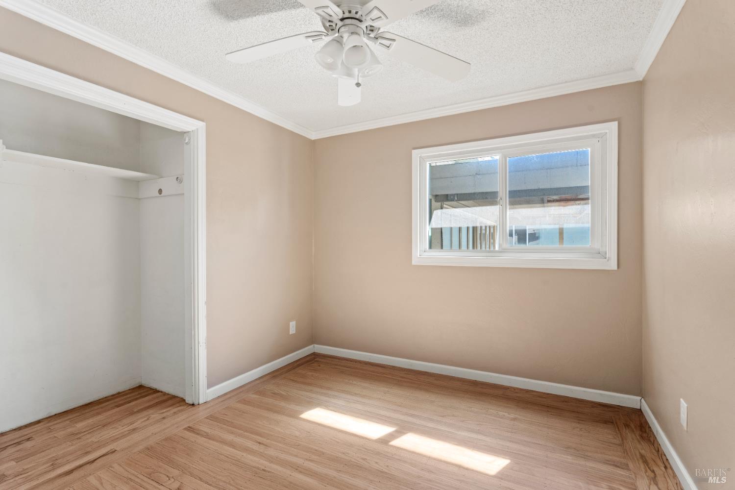 Detail Gallery Image 11 of 16 For 566 Stella Dr, Ukiah,  CA 95482 - 4 Beds | 1/1 Baths