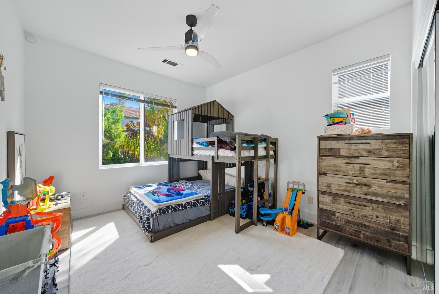 Detail Gallery Image 63 of 73 For 42 Waterbury Ln, Novato,  CA 94949 - 3 Beds | 2/1 Baths