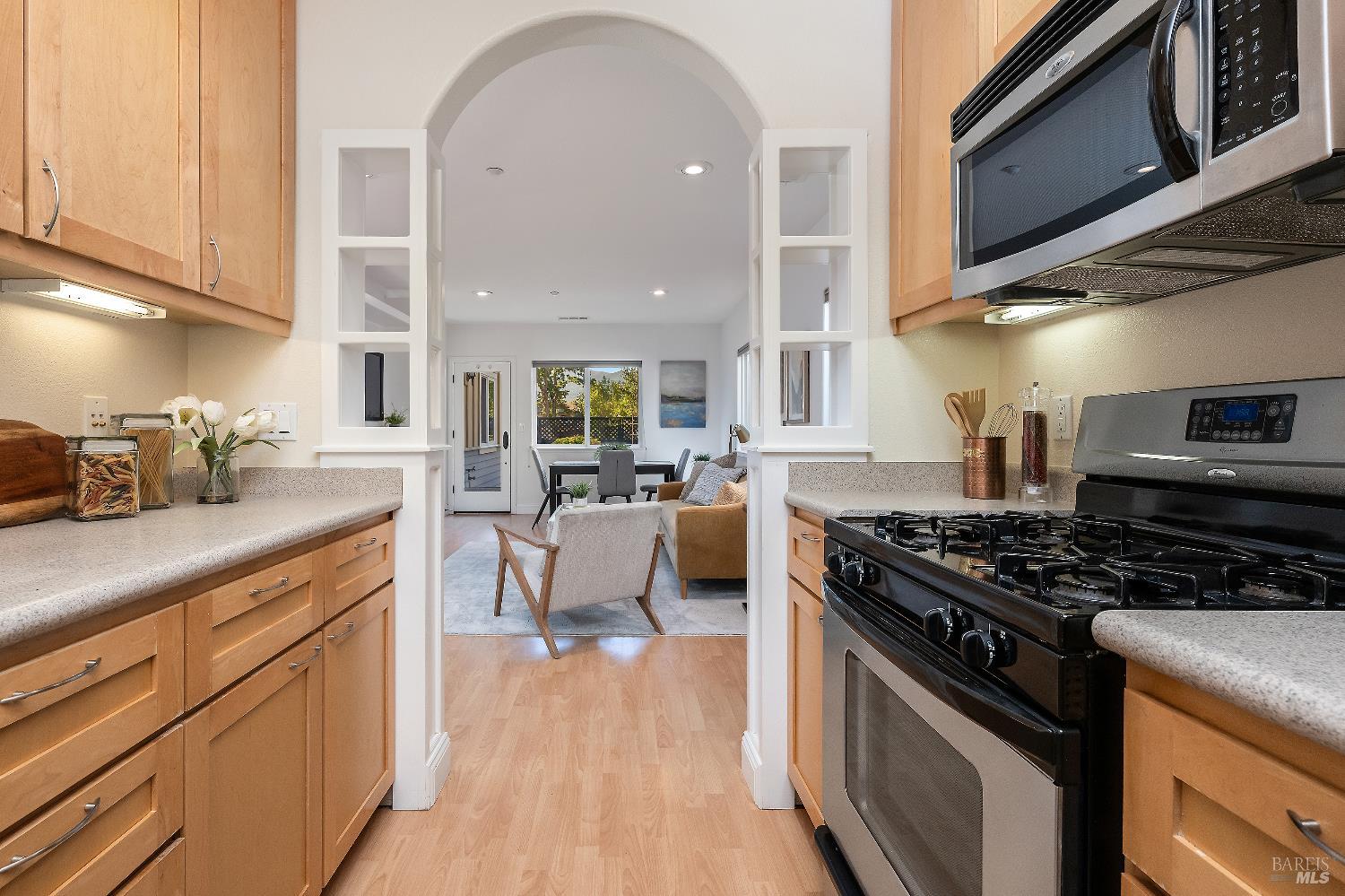 Detail Gallery Image 16 of 31 For 7 Illes Ct, Novato,  CA 94945 - 3 Beds | 2 Baths