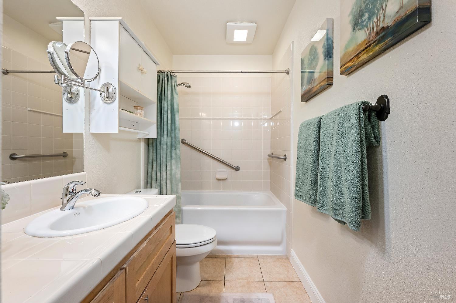 Detail Gallery Image 18 of 31 For 7 Illes Ct, Novato,  CA 94945 - 3 Beds | 2 Baths