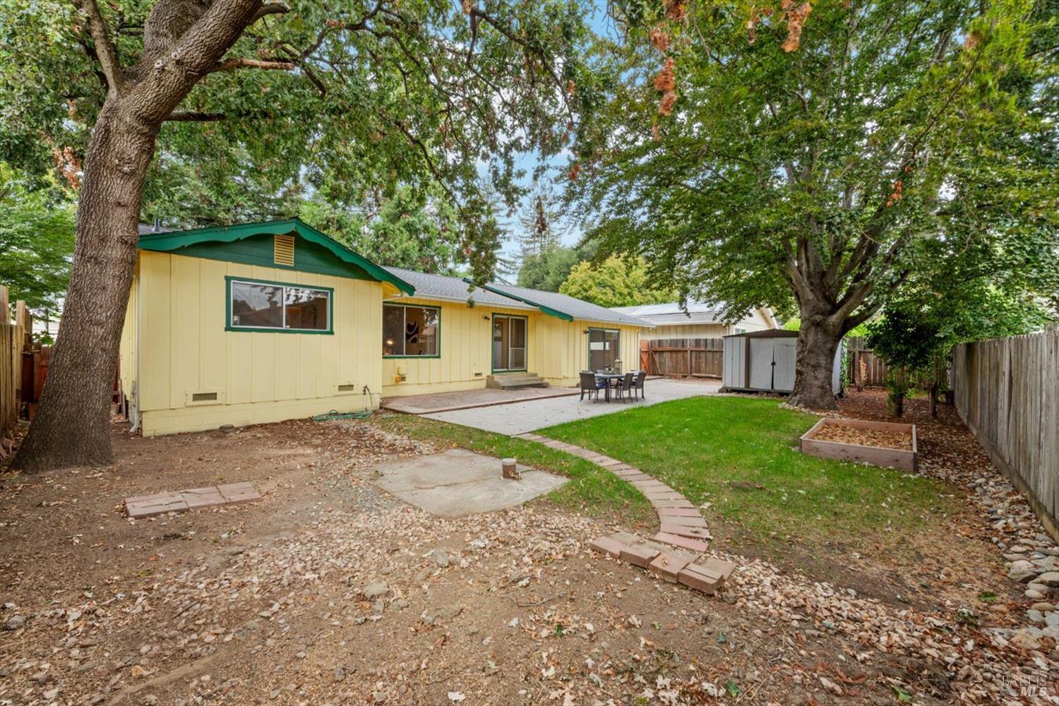 Detail Gallery Image 33 of 39 For 3350 Linda Vista Ave, Napa,  CA 94558 - 3 Beds | 2 Baths