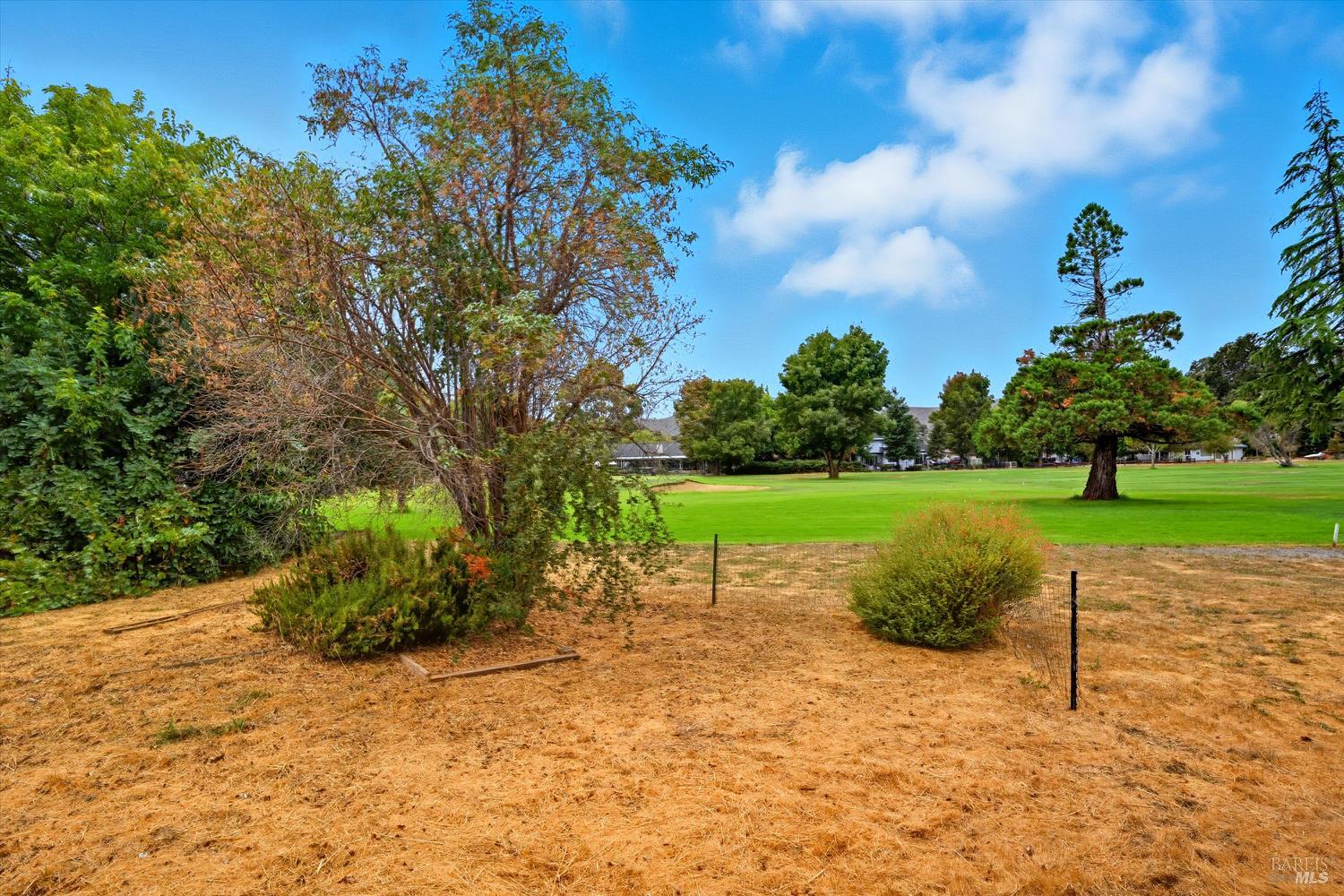 Detail Gallery Image 27 of 32 For 18231 Deer Hollow Rd, Hidden Valley Lake,  CA 95467 - 3 Beds | 2 Baths