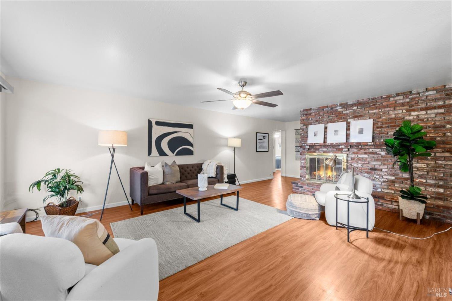 Detail Gallery Image 11 of 39 For 3350 Linda Vista Ave, Napa,  CA 94558 - 3 Beds | 2 Baths