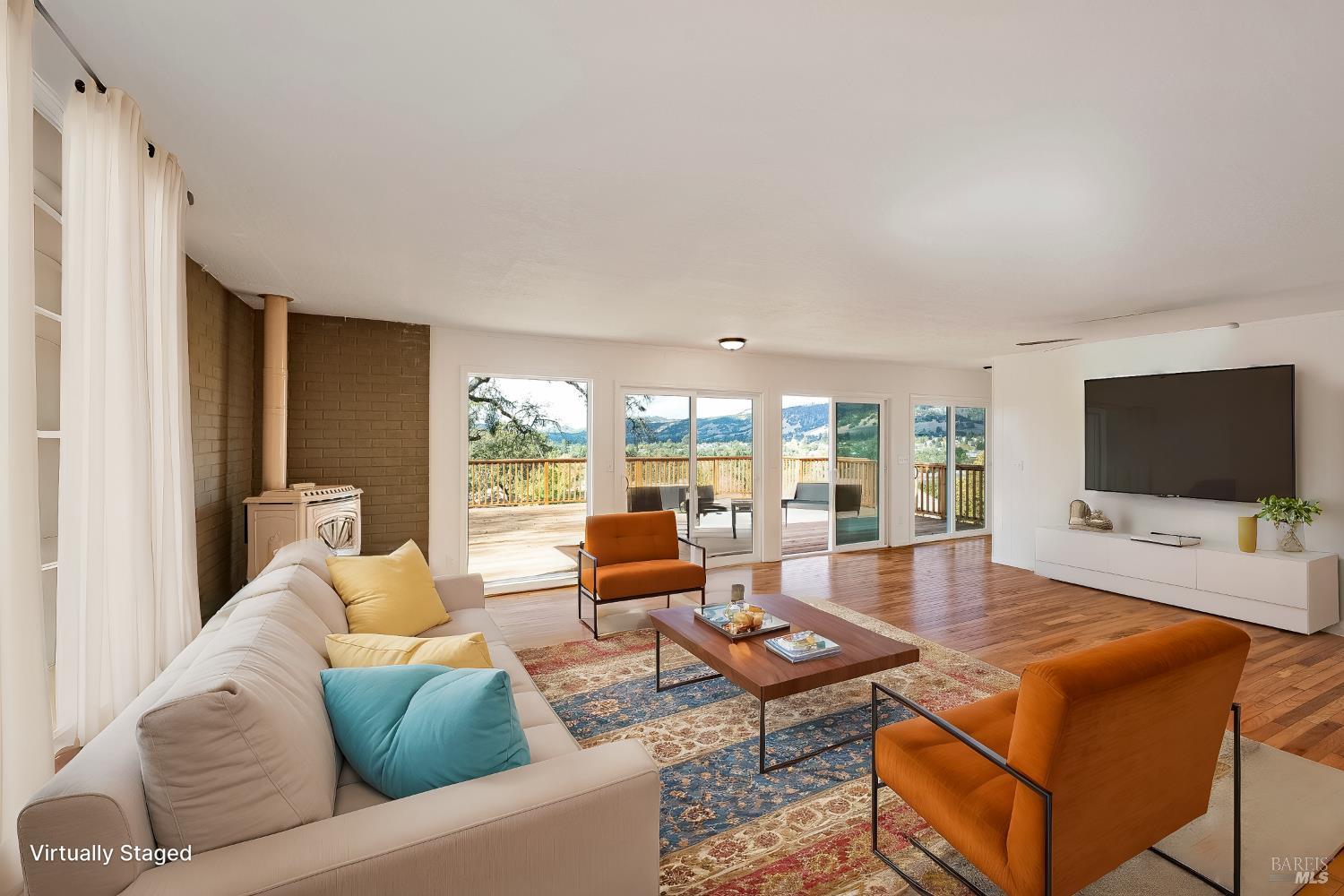 Detail Gallery Image 9 of 35 For 5550 Pepperwood Rd, Santa Rosa,  CA 95409 - 2 Beds | 2 Baths